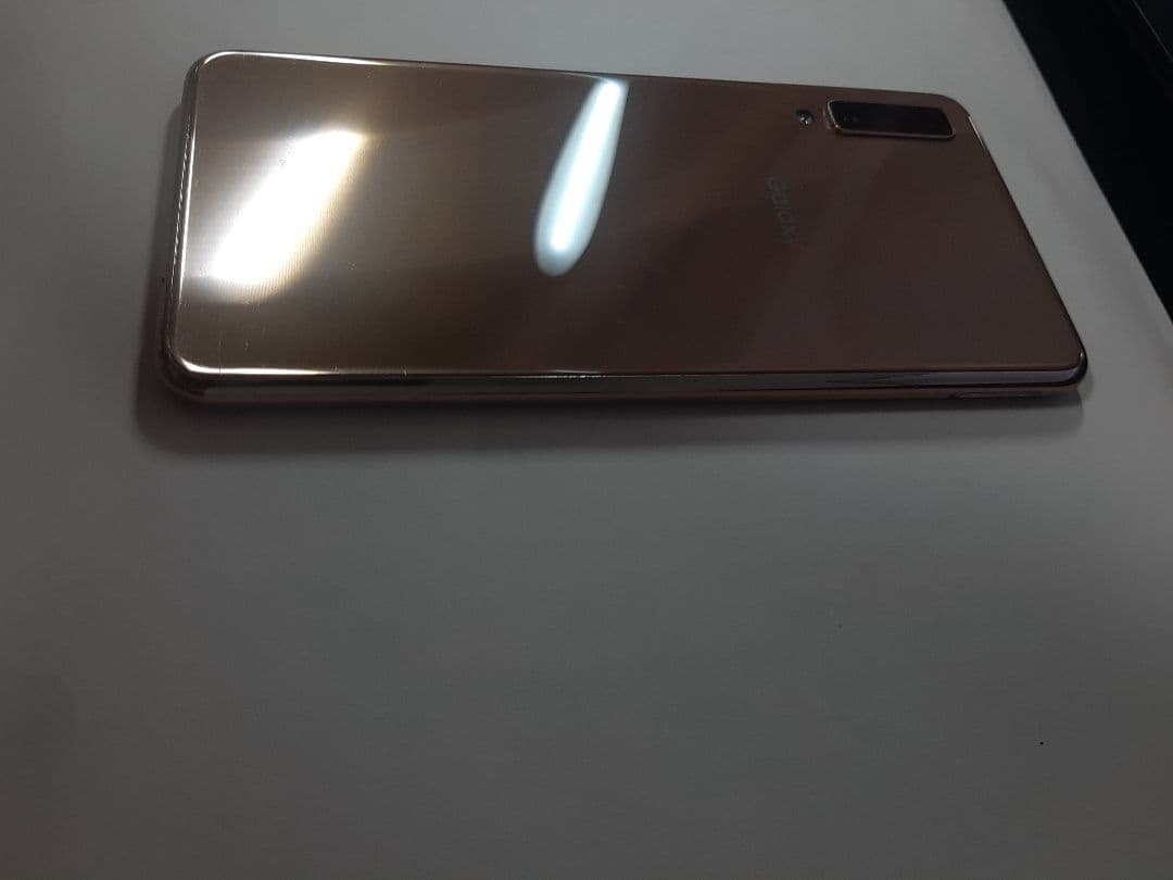【美品】SIMフリー　Galaxy A7 スマートフォン 本体 ゴールド