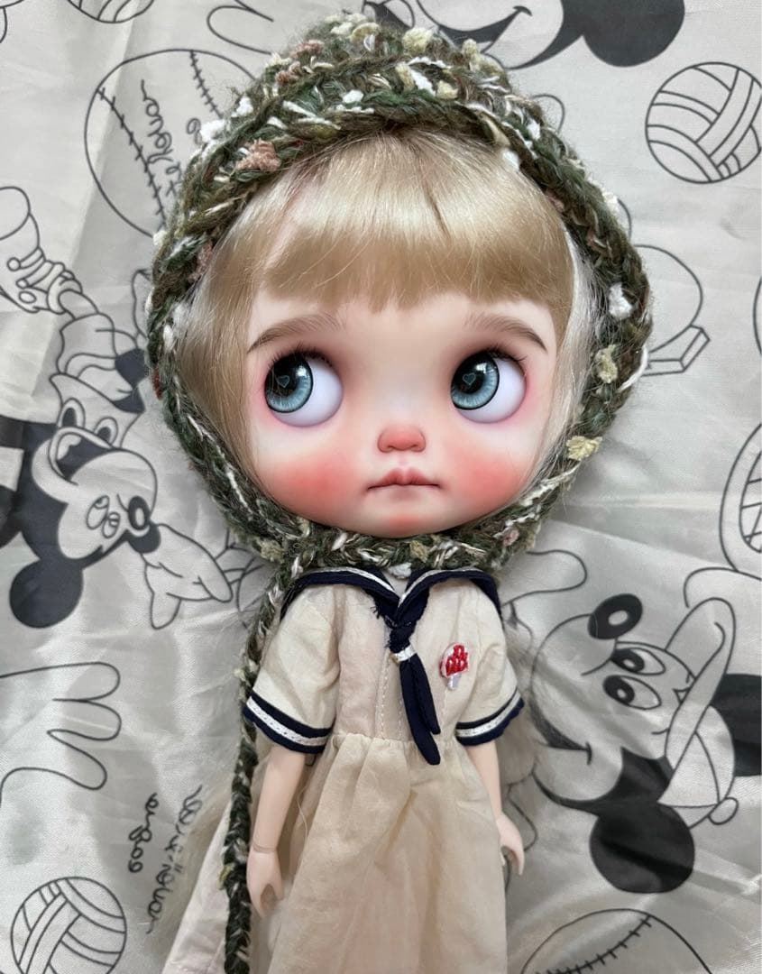 カスタムブライス 海外作家様 幼い 下唇を噛む かわいい 純粋 いい子ちゃん