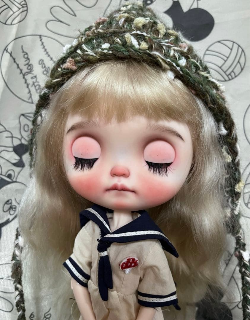 カスタムブライス 海外作家様 幼い 下唇を噛む かわいい 純粋 いい子ちゃん