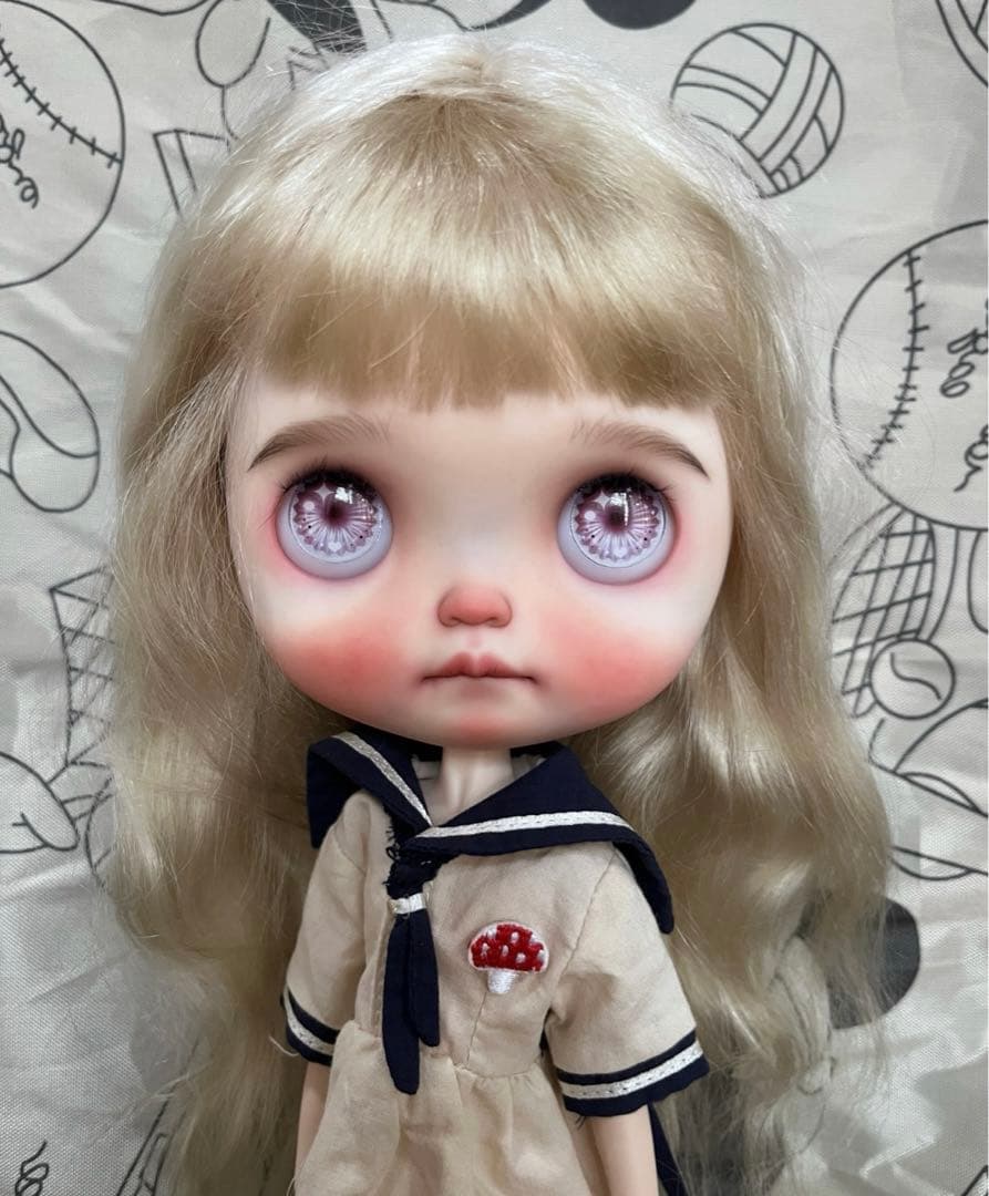 カスタムブライス 海外作家様 幼い 下唇を噛む かわいい 純粋 いい子ちゃん