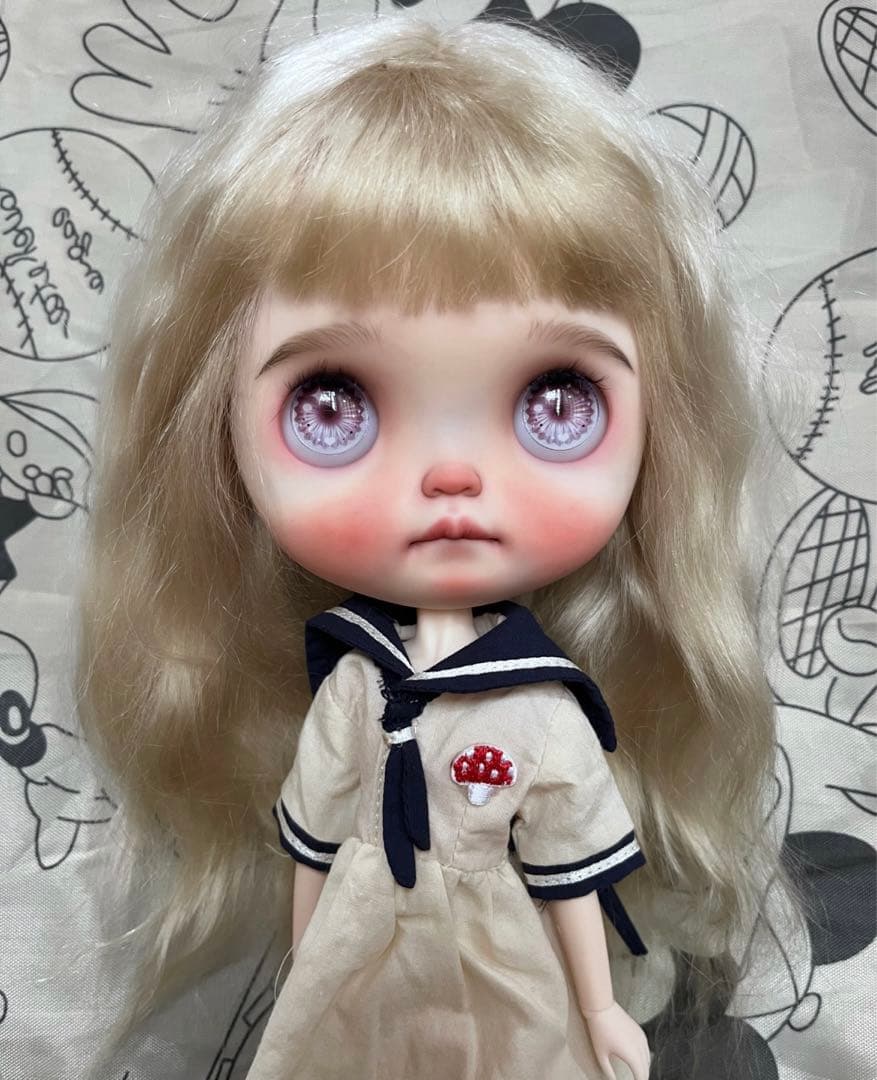 カスタムブライス 海外作家様 幼い 下唇を噛む かわいい 純粋 いい子ちゃん