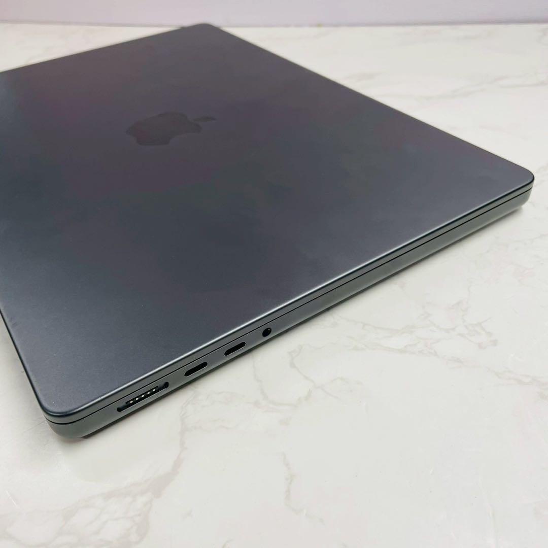 Macbook Pro M4 Pro 14インチ 2024 48GB 1TB