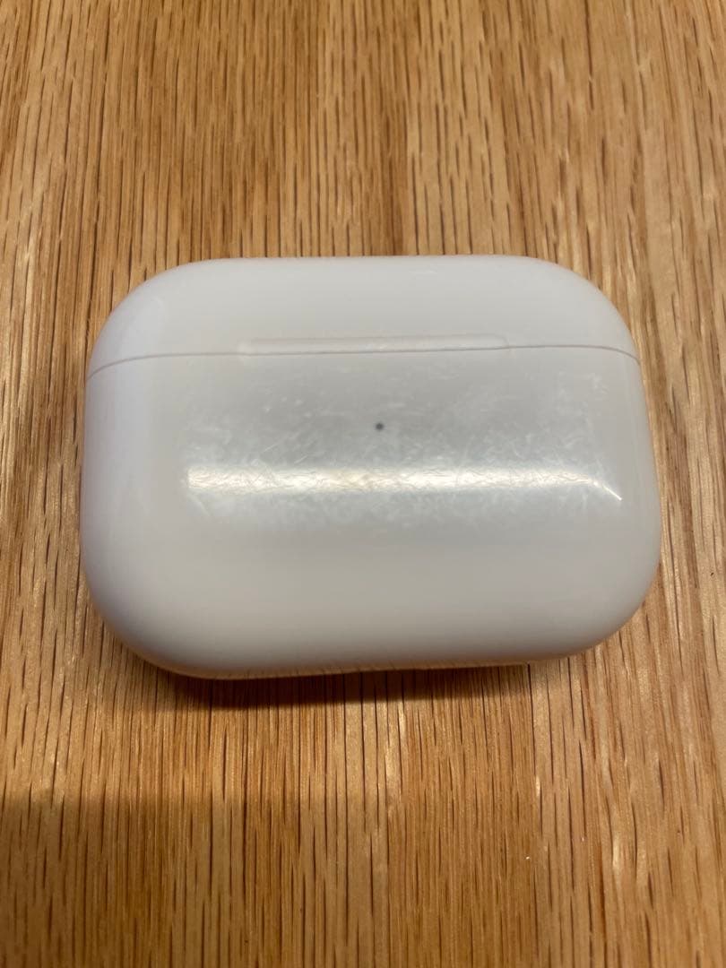 AirPods pro2本体 ホワイト 充電ケース付き※ケーブルなし