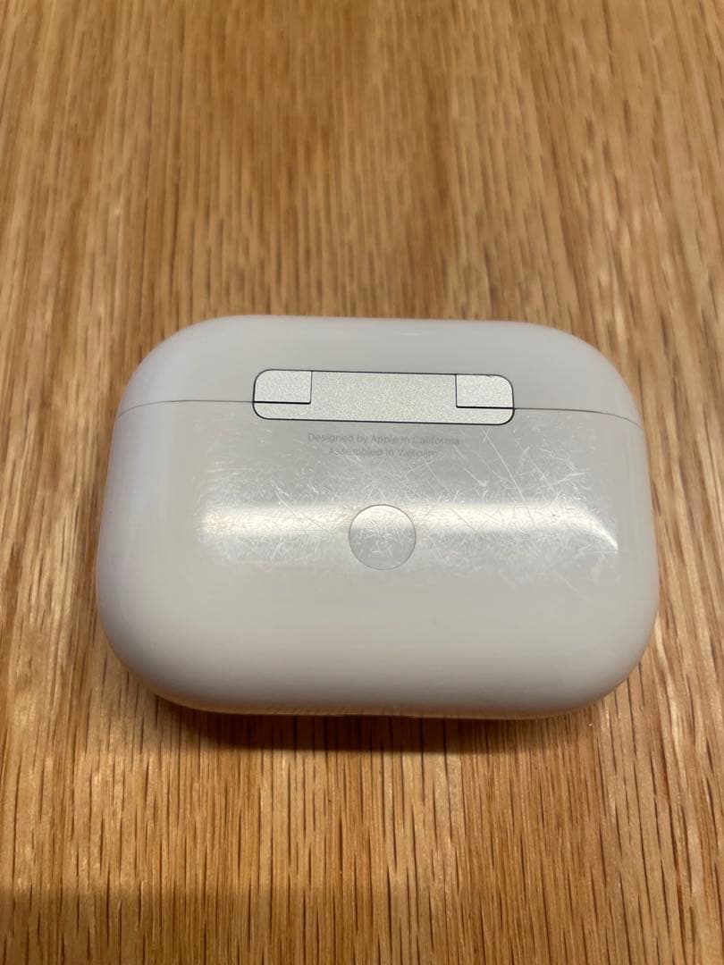 AirPods pro2本体 ホワイト 充電ケース付き※ケーブルなし