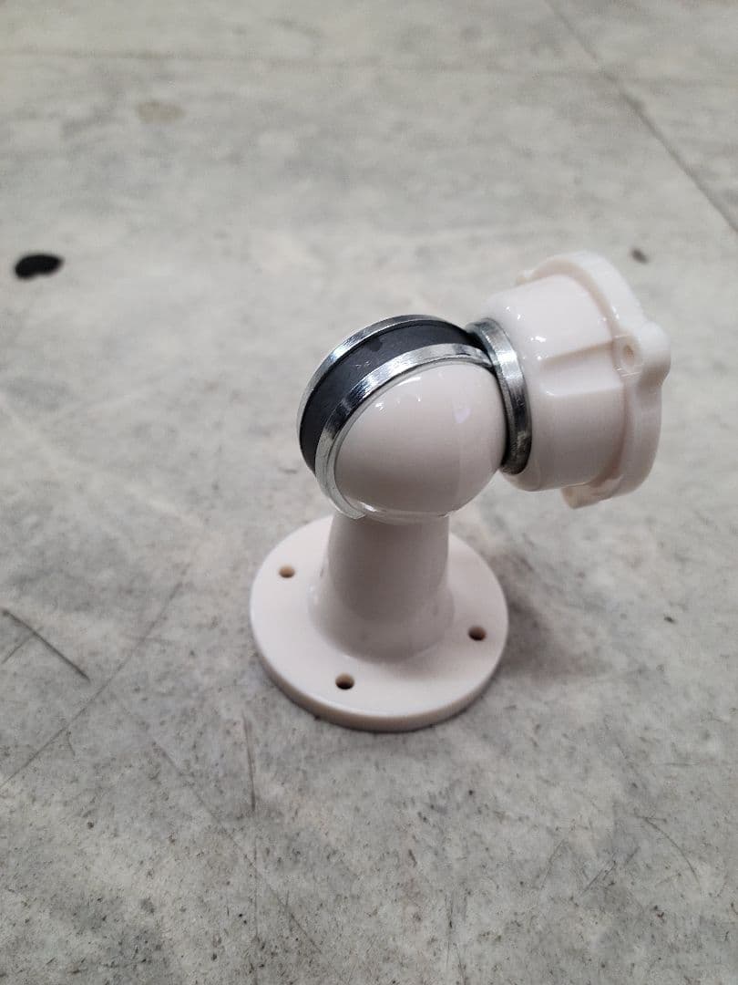 【未開封】ハイタッチストッパー君　ホワイトカラー　ワンタッチドアホルダー