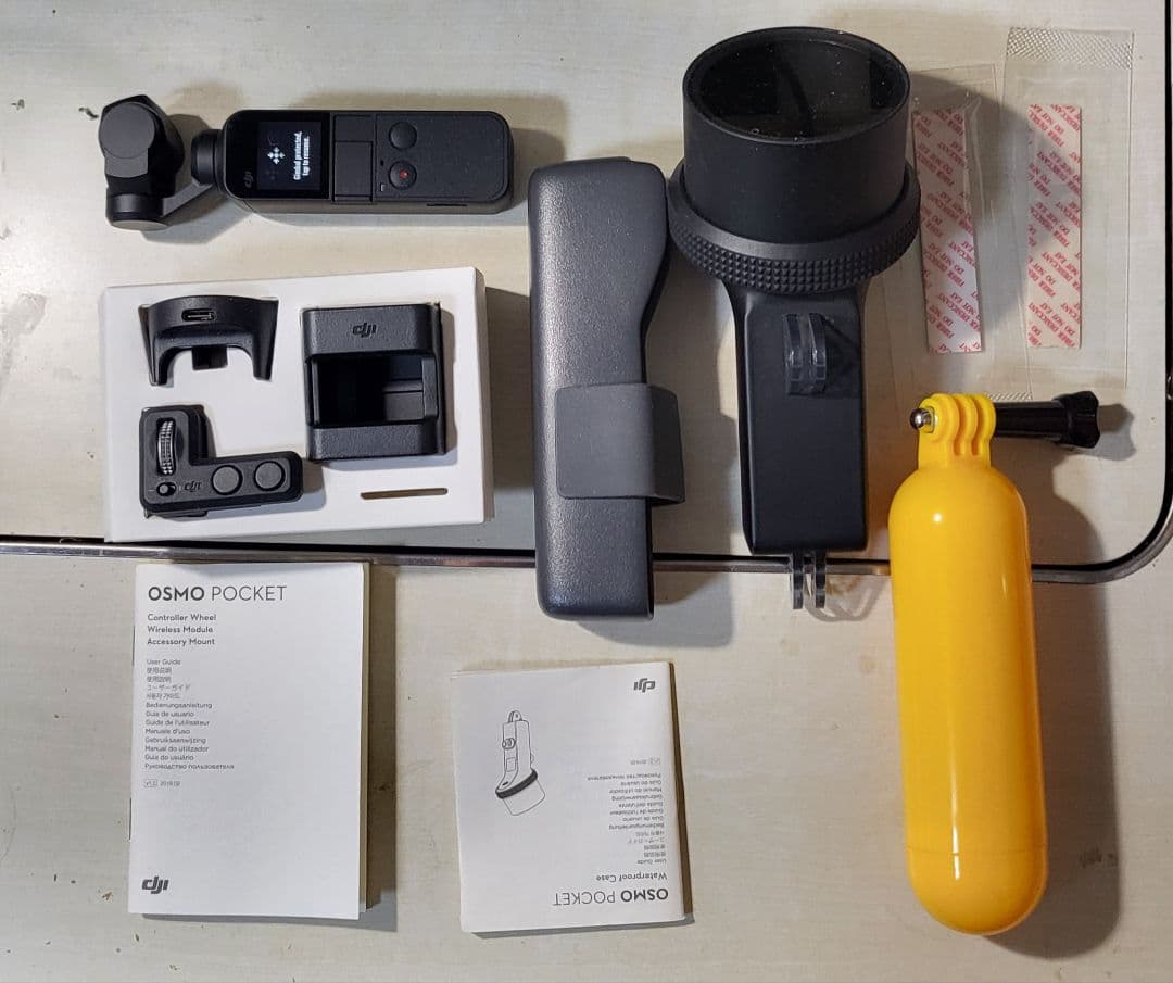 【美品】DJI OSMO POCKET 専用ケース付 付属品 おまけで広角レンズ