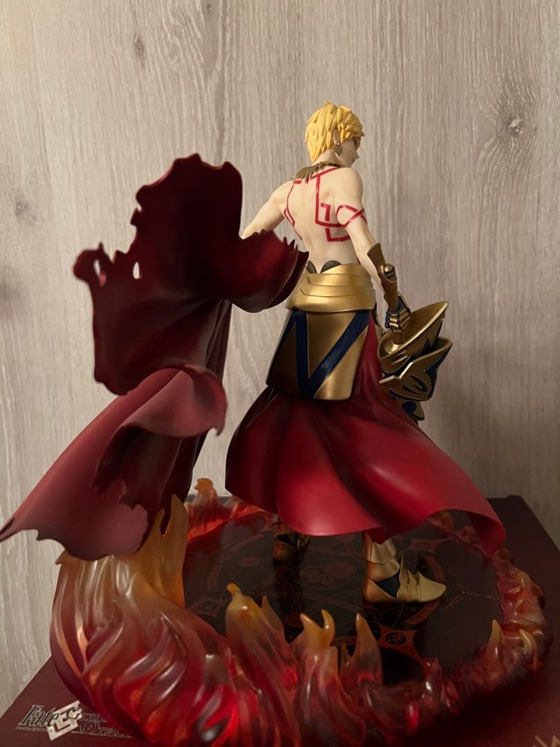 Fate FGO ギルガメッシュ 1/8スケールフィギュア