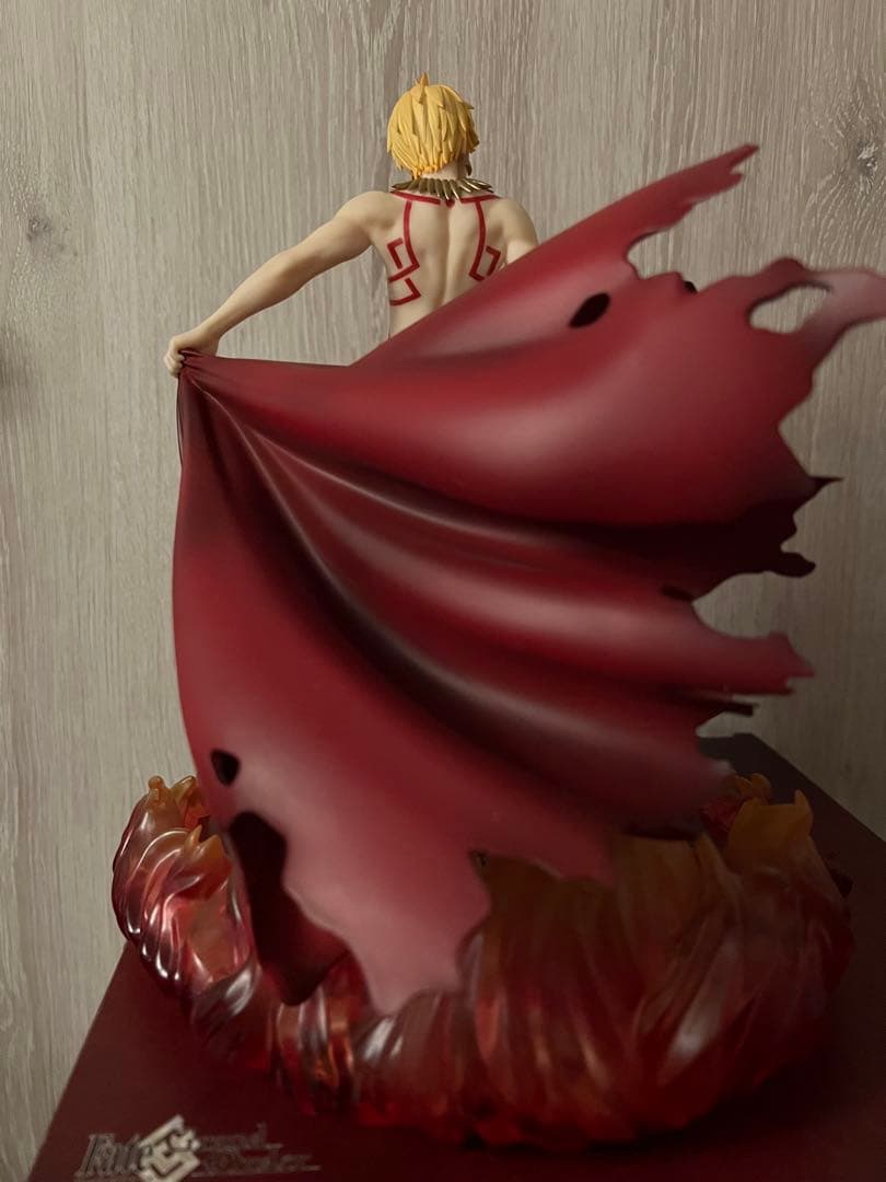 Fate FGO ギルガメッシュ 1/8スケールフィギュア