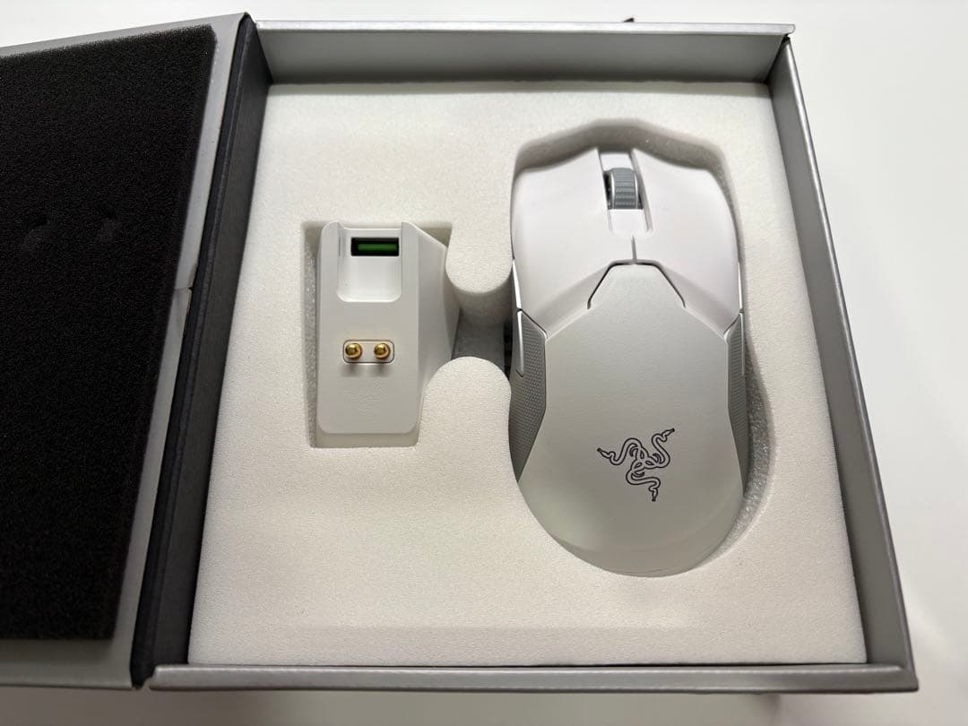 Razer Viper Ultimate Mercury ゲーミングマウス