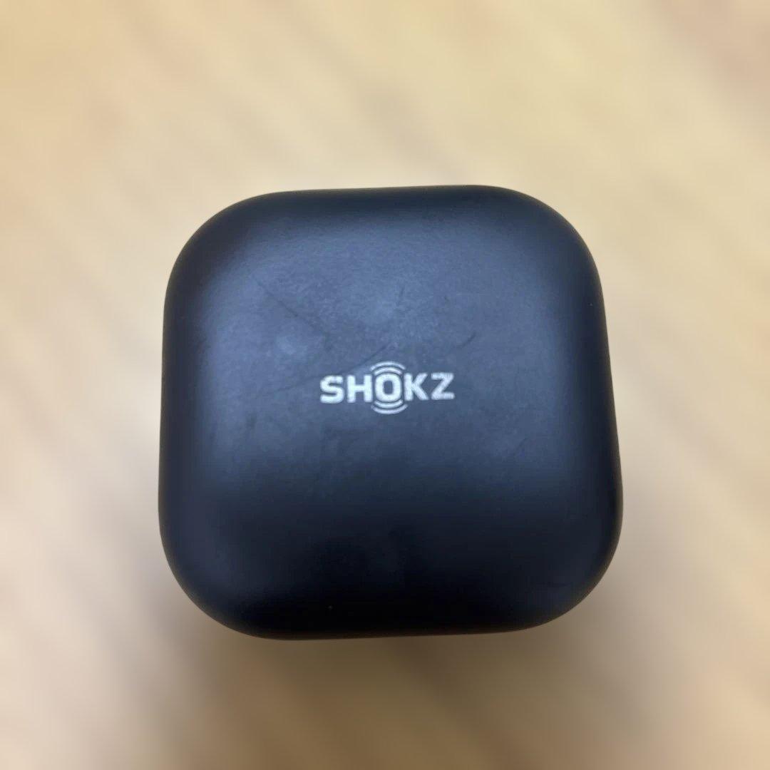 【値下げ】Shokz ワイヤレスイヤホン ブラック 充電ケース付き