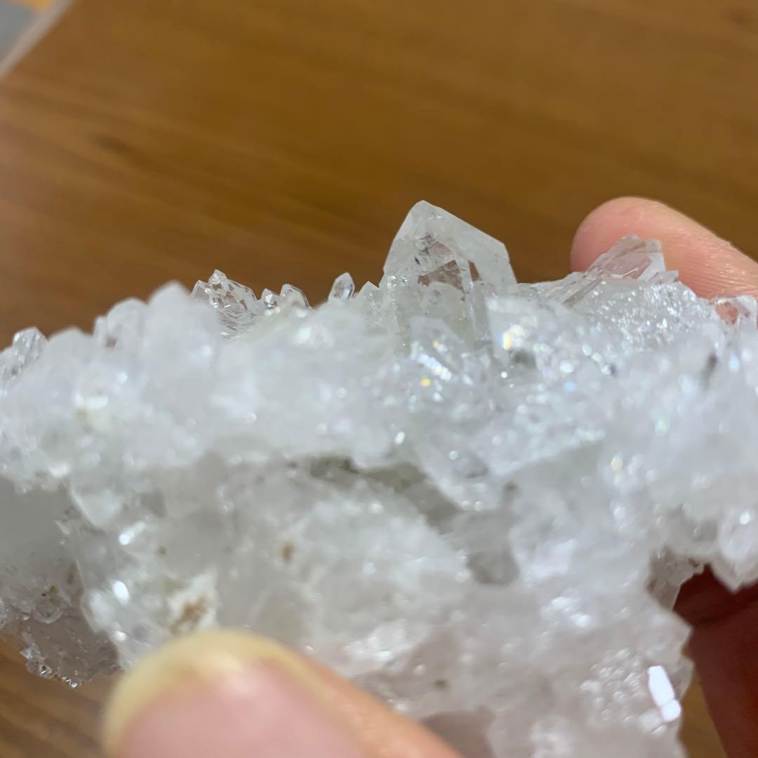 天然石トマスゴンサガ産水晶クラスター