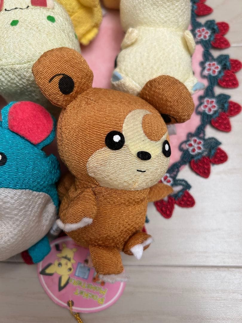 ポケモン　ちりめん　お手玉　ピカチュウ　チコリータ　ヒメグマ　マリル　ヒノアラシ