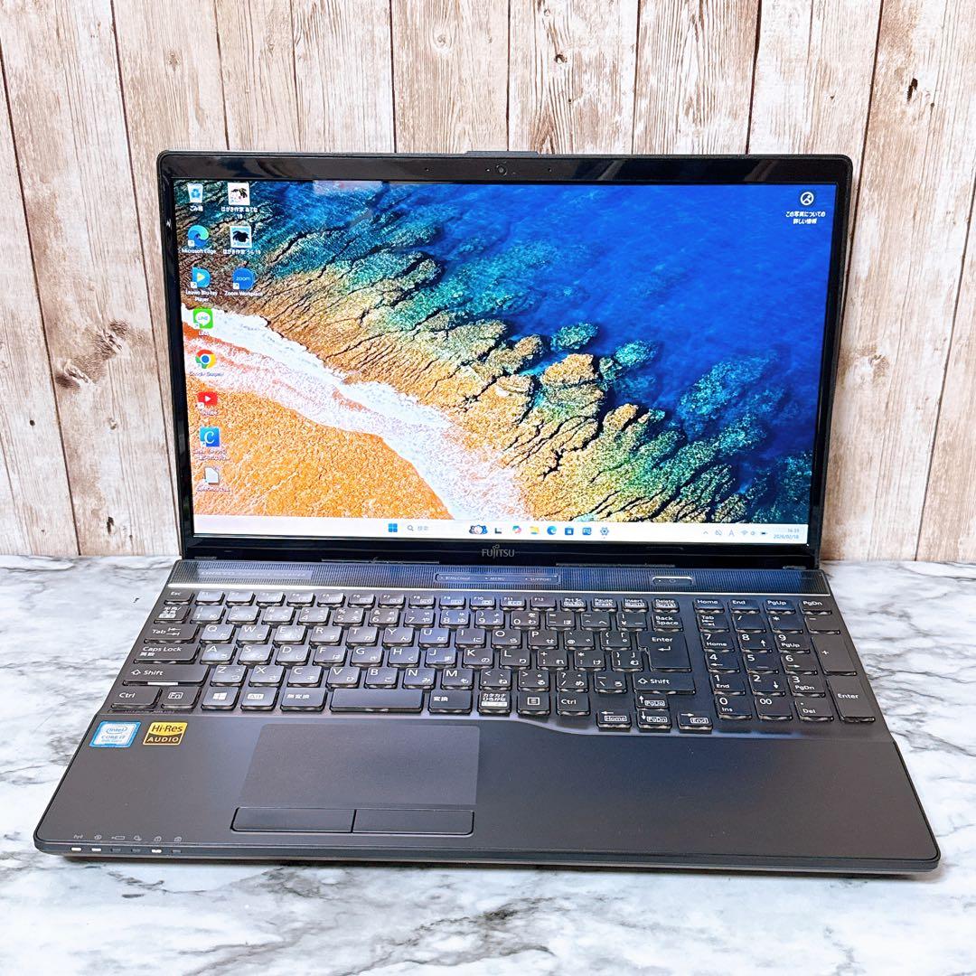 【美品】すぐ使えるパソコンPC 高性能i7＆メモリ16GB/高速SSD✨カメラ