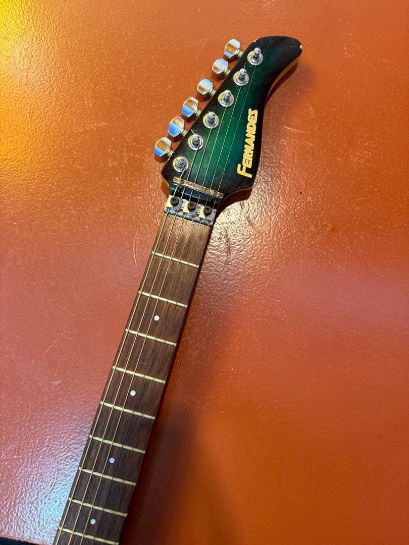 Fernandes エレキギター グラデーションブルー