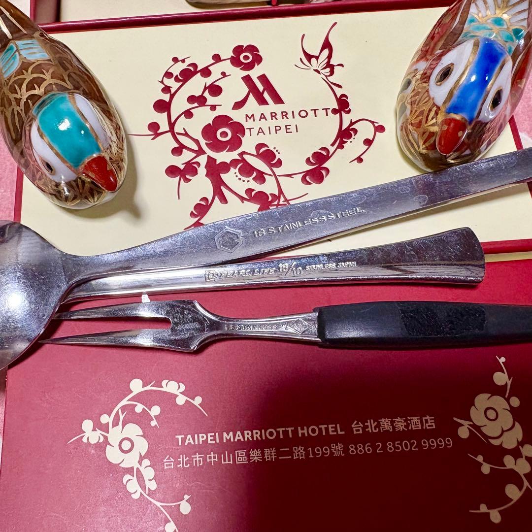 ⭐️24点【GLOOMY チャックスGP◆腕グル〜ミ〜・玉】コップスタンド&工芸品