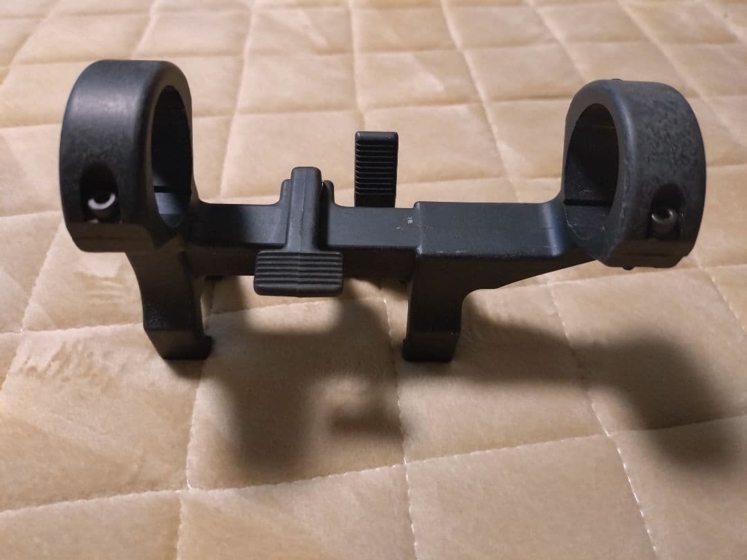 MGC製とマルイ製 G3MP5用クロウマウントセットスコープマウント？ 廃盤品