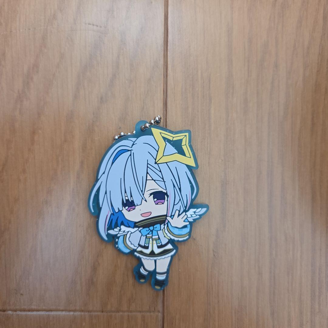 ホロライブ一番くじビジュアルボード四枚セット&ガチャポンなどのラバーキーホルダー