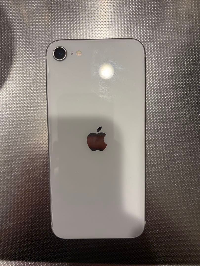 【早い者勝ち】美品バッテリー100%☆iPhoneSE2 64GB SIMフリー