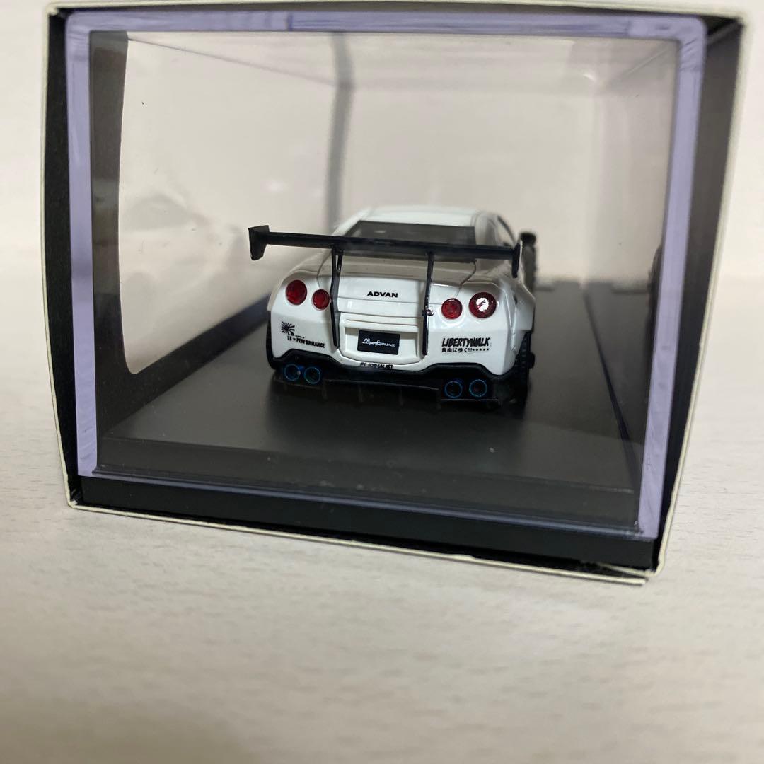 ミニカー 1/64 LBWK GT-R R35