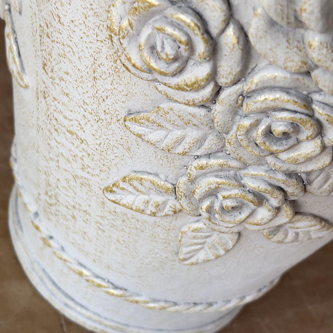 アンティーク風総薔薇レリーフ金色カスレ模様