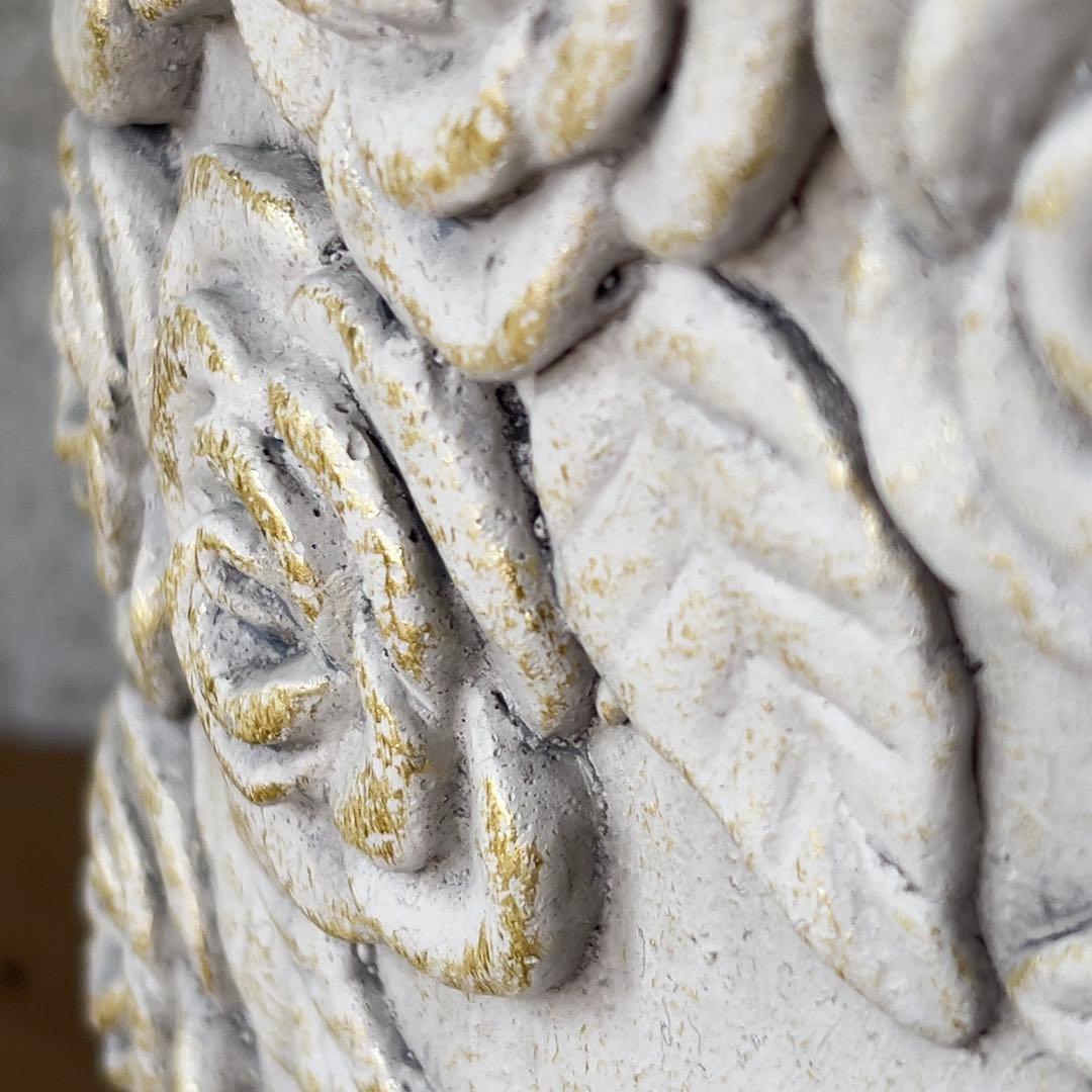 アンティーク風総薔薇レリーフ金色カスレ模様