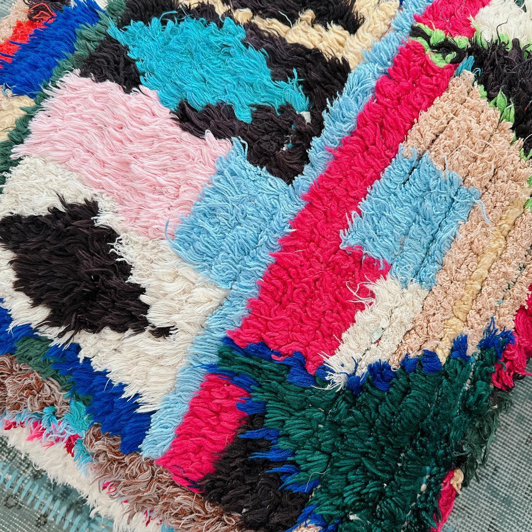 モロッコのヴィンテージプフ18 ボシャルウィット ピンク ブルー グリーン