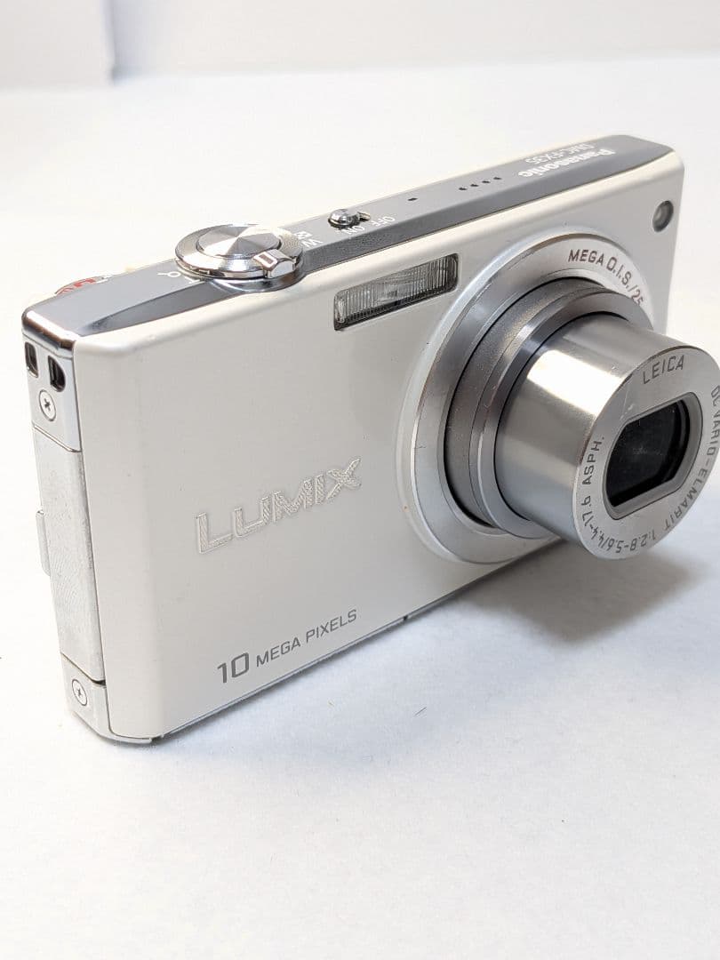 翌朝発送✨️Panasonic LUMIX DMC-FX35デジタルカメラ
