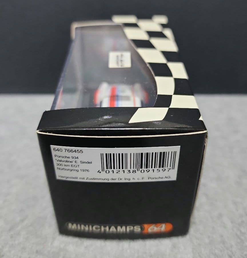 ミニチャンプス　1/64スケール ポルシェ（５台セット）