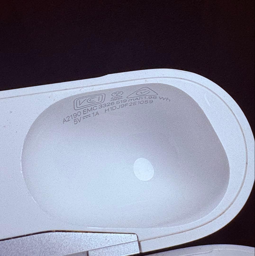 AirPods Pro 2021年モデル 本体＋充電ケース＋未使用イヤーピース