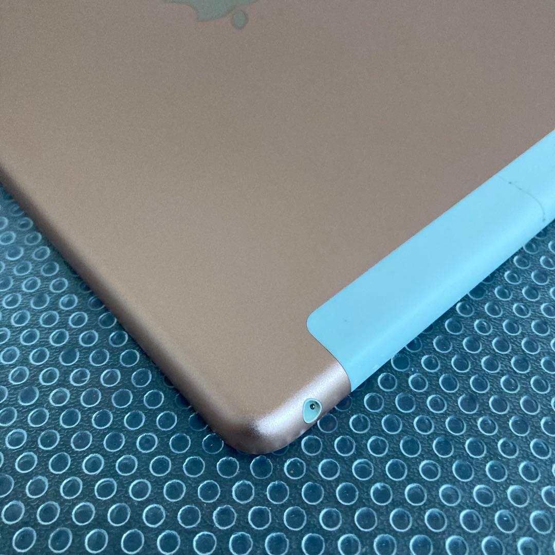 576【早い者勝ち】電池最良好☆iPad6 第6世代 32GB SIMフリー☆