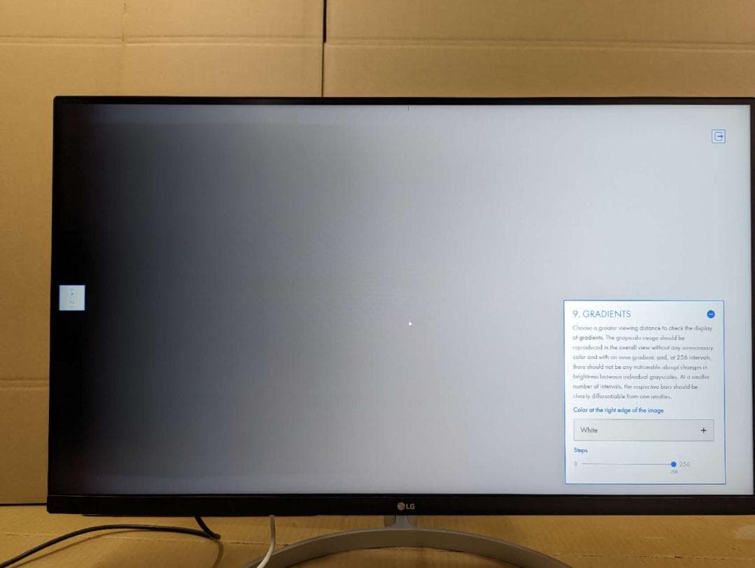 ディスプレイ・モニター本体 LG 32UN500