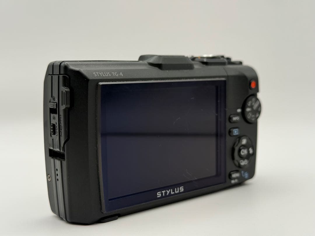 デジタルカメラ OLYMPUS TOUGH TG-4