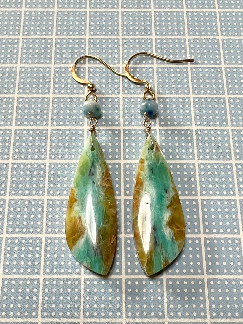 オパライズドウッド　高品質　アフガナイト　14kgf ピアス