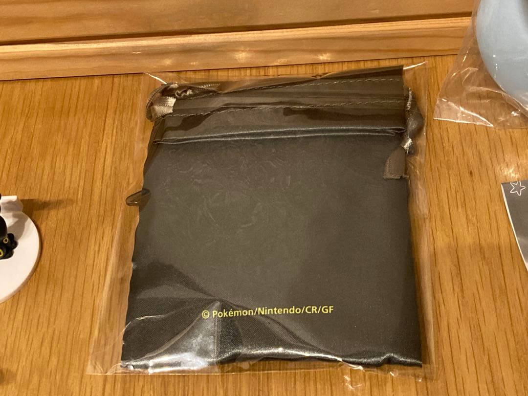 ポケモン　ブラッキー　フィギュア　ストラップ　ミラー