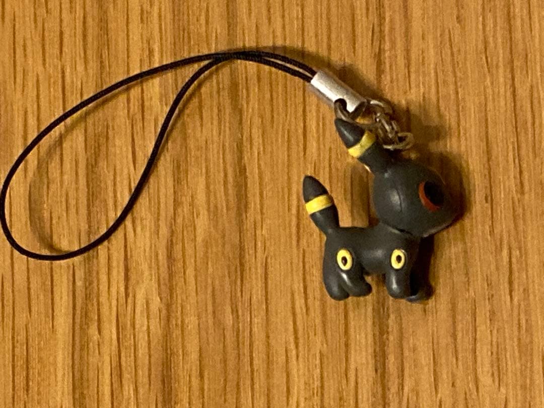 ポケモン　ブラッキー　フィギュア　ストラップ　ミラー
