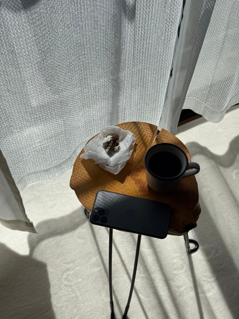 ミニ　コーヒーテーブル　サイドテーブル　天然木　一枚板(k014)一点もの