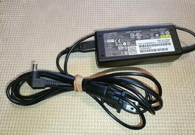 富士通 ノートA574/M　SSD240GB　メモリ8GB ☆快速☆