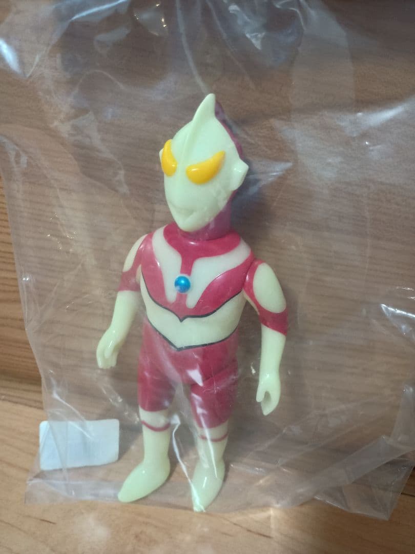 ELECTRIC TOYS にせウルトラマン (蓄光ver.)