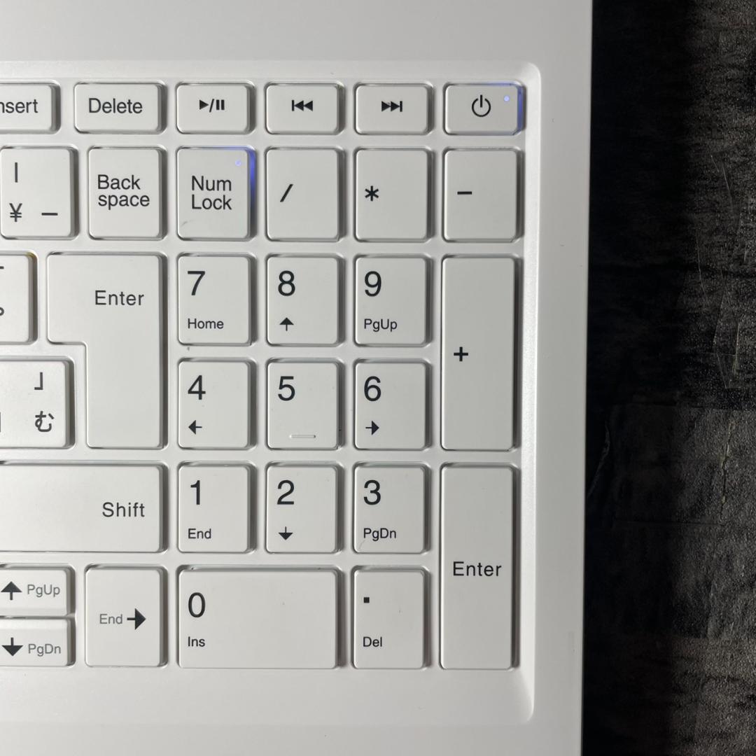 ★Windows11 最新オフィス2024 SSD　初期設定済すぐつかえます美品