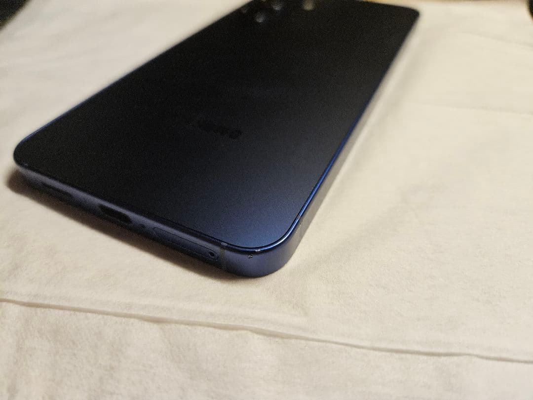 Samsung Galaxy S25 本体 シリコンケース付き　12+128gb