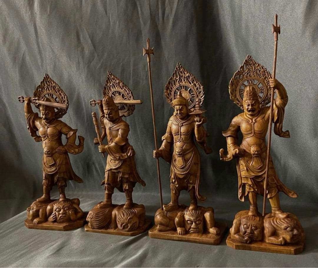 総柘植材　仏教工芸品　時代彫刻　一刀彫　極上彫　木彫仏像　四天王立像