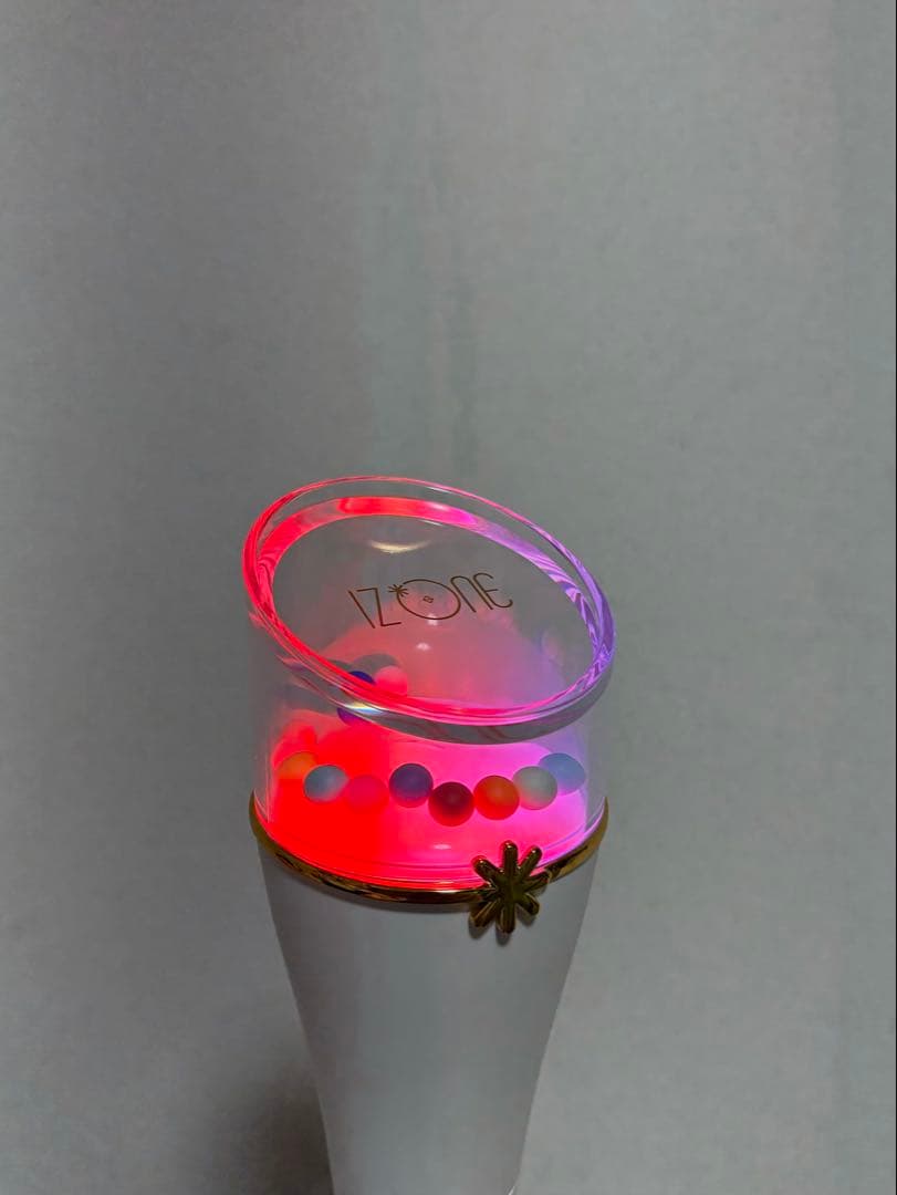 IZ*ONE 公式ペンライト