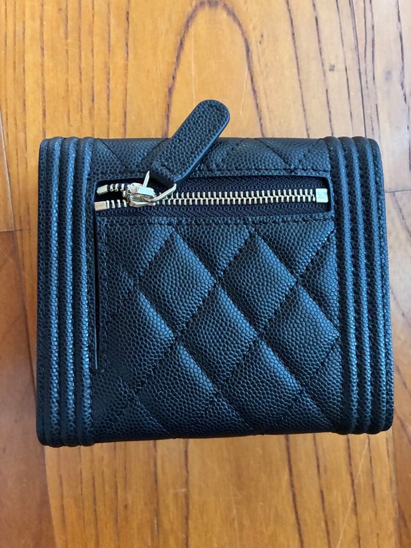 三つ折りレザー財布　ノベルティ