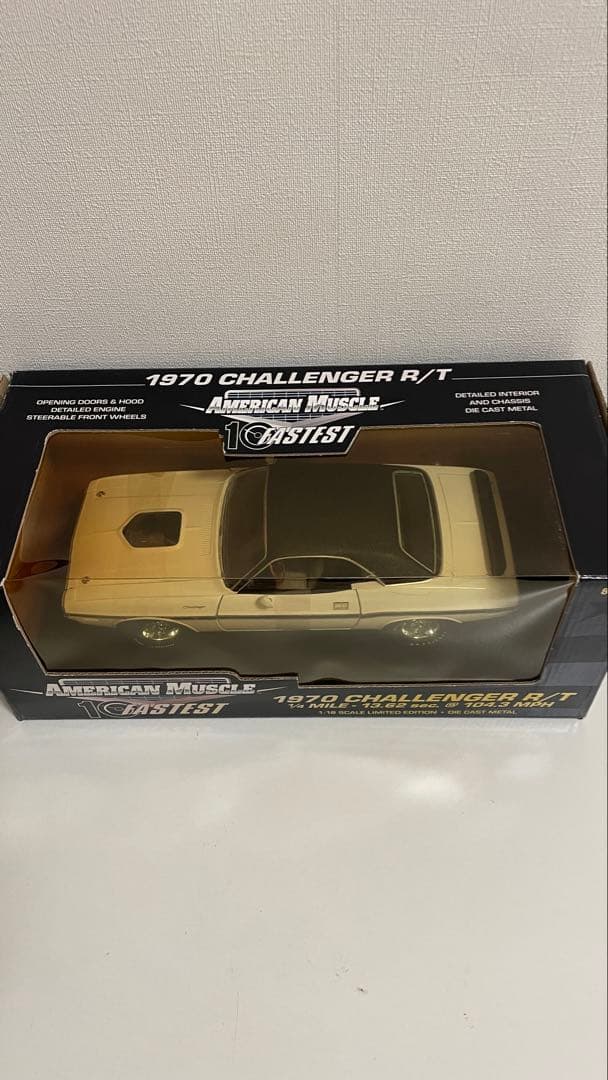 ミニカー 1970 Challenger R/T American Muscle