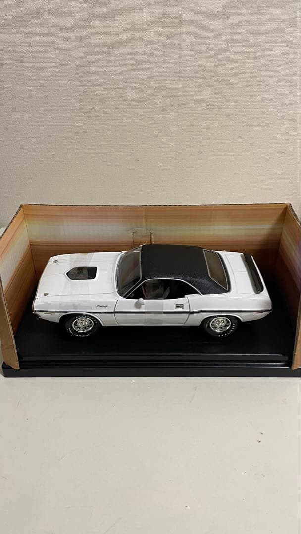 ミニカー 1970 Challenger R/T American Muscle