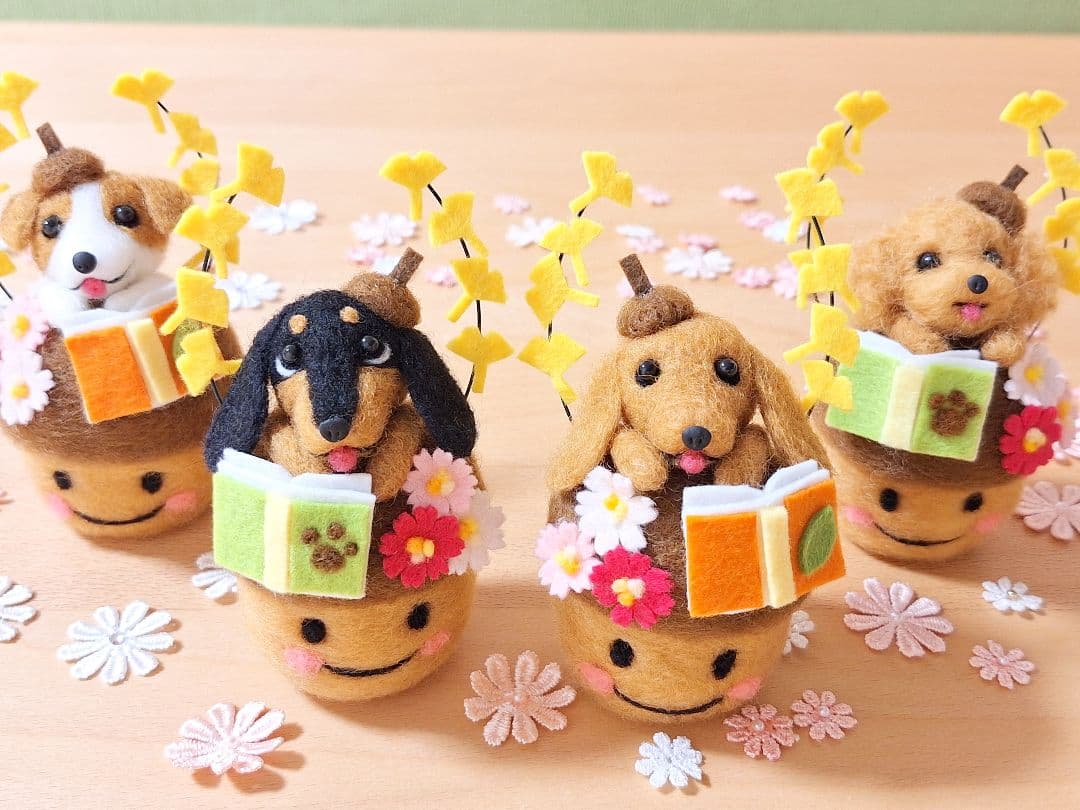 ✨秋限定・読書の秋 ダックス✨ブラックタン 犬 ぬいぐるみ 羊毛フェルト 11月