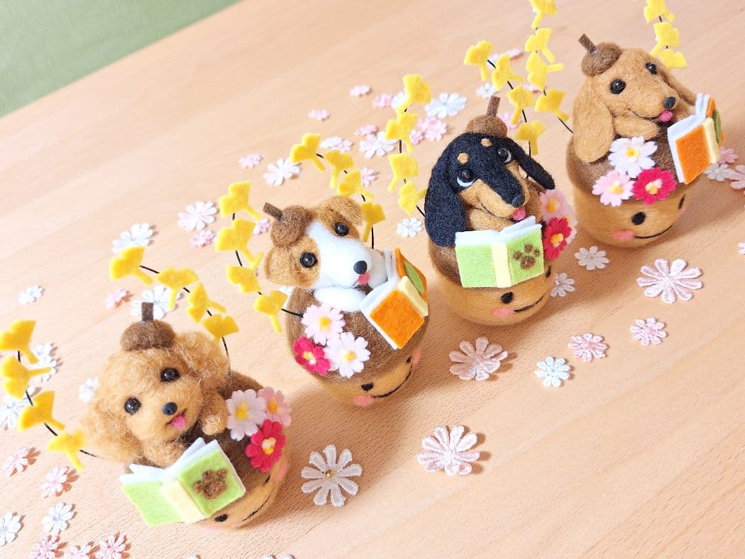 ✨秋限定・読書の秋 ダックス✨ブラックタン 犬 ぬいぐるみ 羊毛フェルト 11月