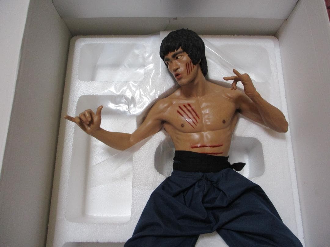 エンターベイ　ENTERBAY　ブルースリー　李小龍　燃えよドラゴン