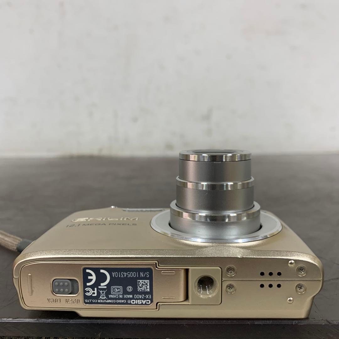 CASIO EXILIM 12.1メガピクセル デジタルカメラ EX-Z400