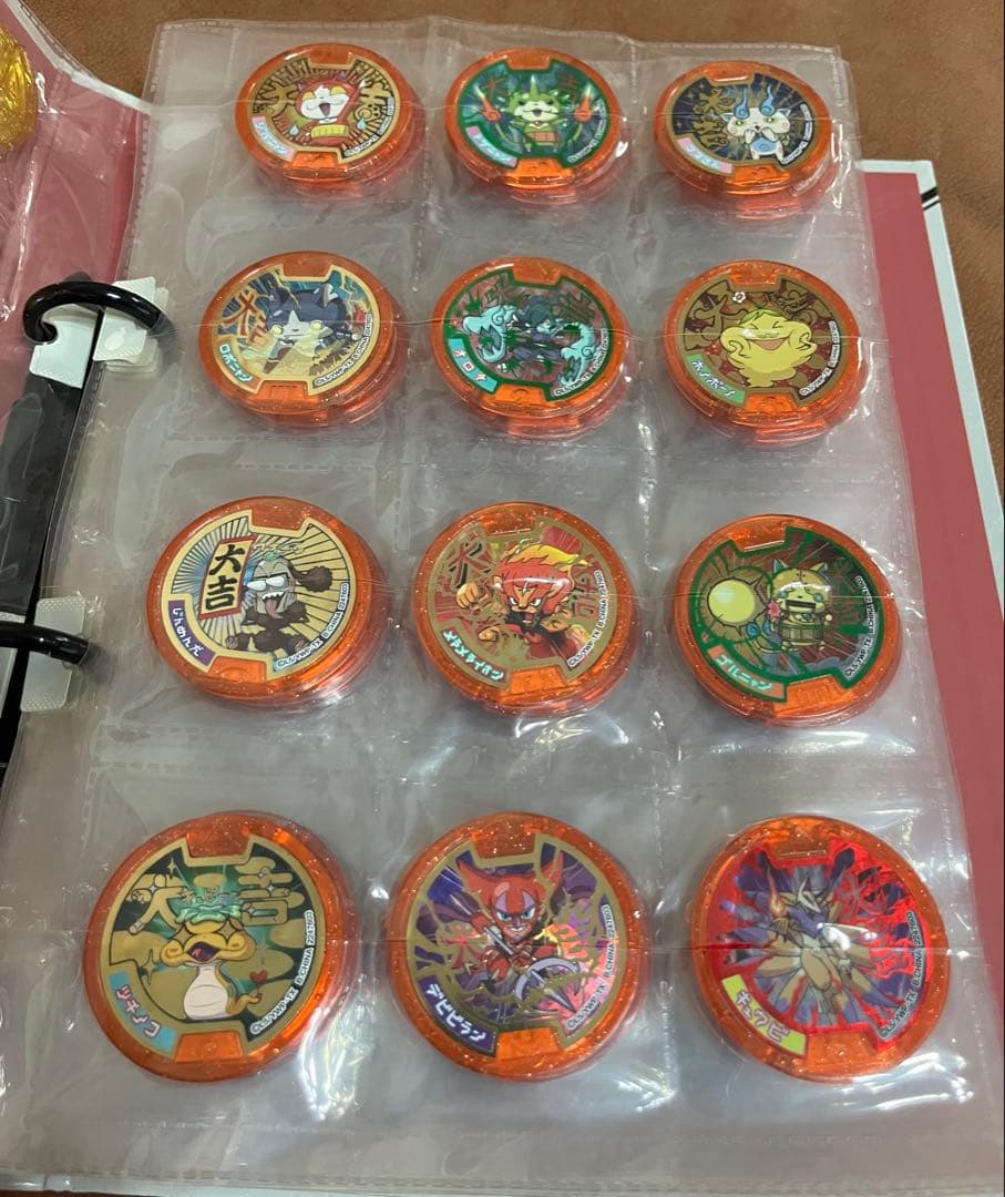 妖怪ウォッチ DXセット バインダー付き　妖怪メダルまとめ売り　メダル1081枚